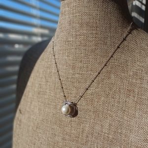 Sterling silver with mother of pearl & flower CZ pendant necklace & earring set